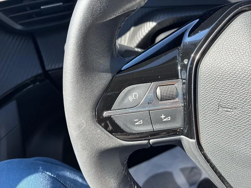 Peugeot 2008 Active BlueHDi - foto 40
