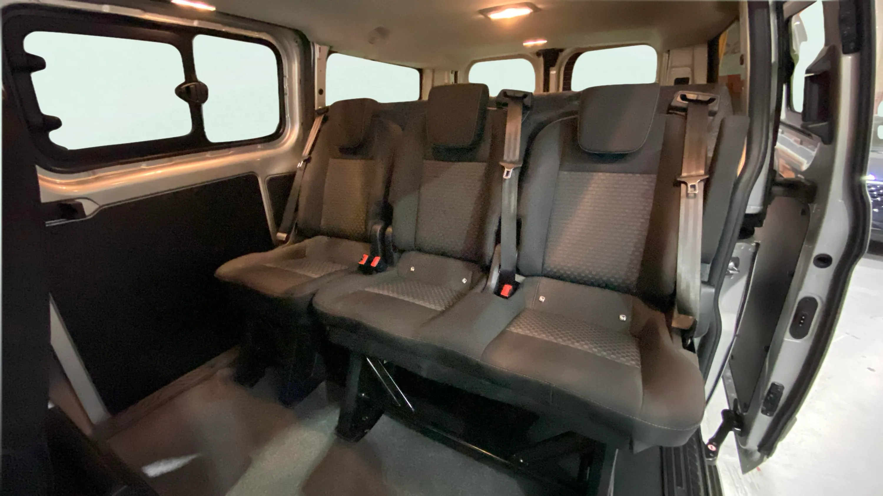 Ford Transit Custom 2.0 TDCi Ecoobot Hybryd Trend 5 Plazas - foto 12