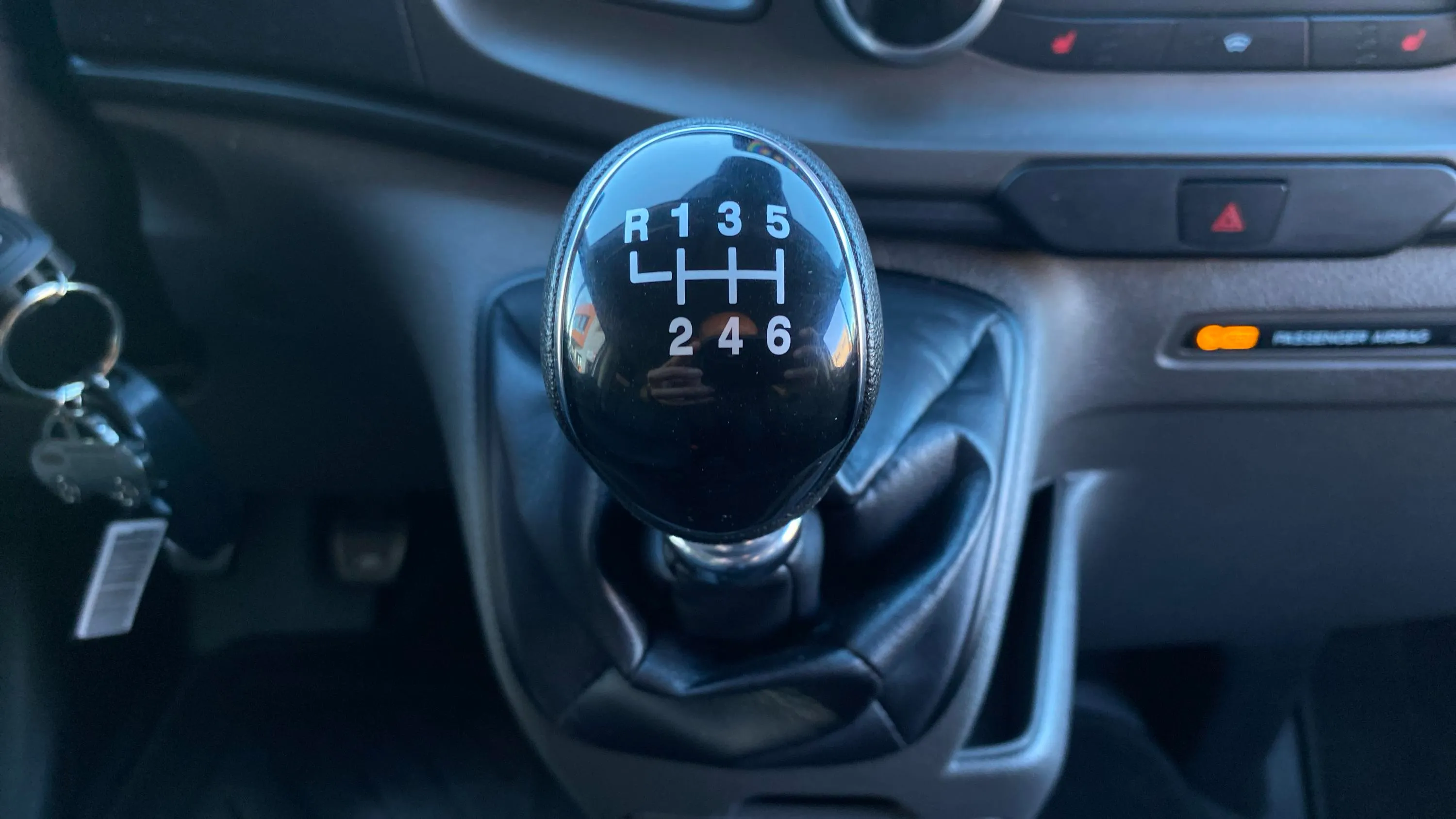 Ford Transit Custom 2.0 TDCi Ecoobot Hybryd Trend 5 Plazas - foto 29