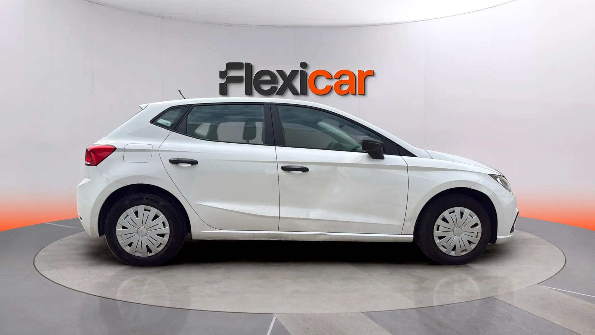 SEAT Ibiza 1.0 MPI Reference - foto 8