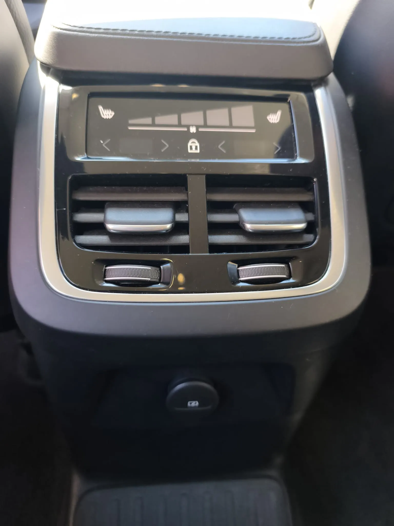 Volvo XC90 2.0 T8 AWD Ultimate Bright Recharge - foto 13