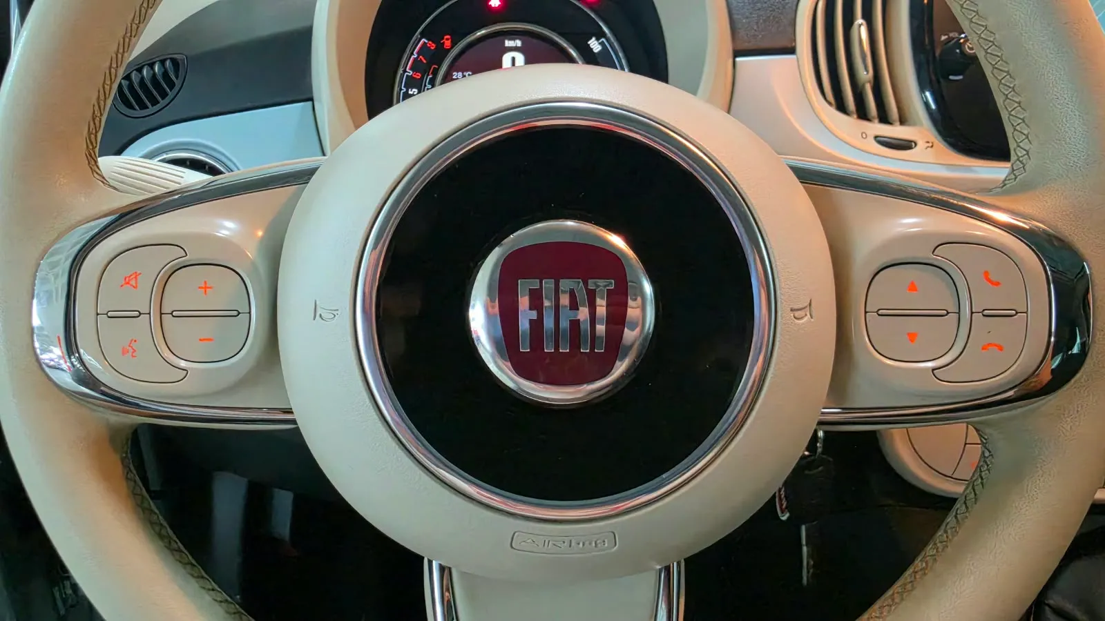 Fiat 500 Dolcevita 1.0 Hybrid - foto 11