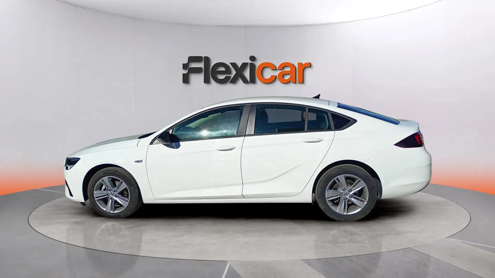 Opel Insignia GS Business 1.5D DVH MT6 - foto 4