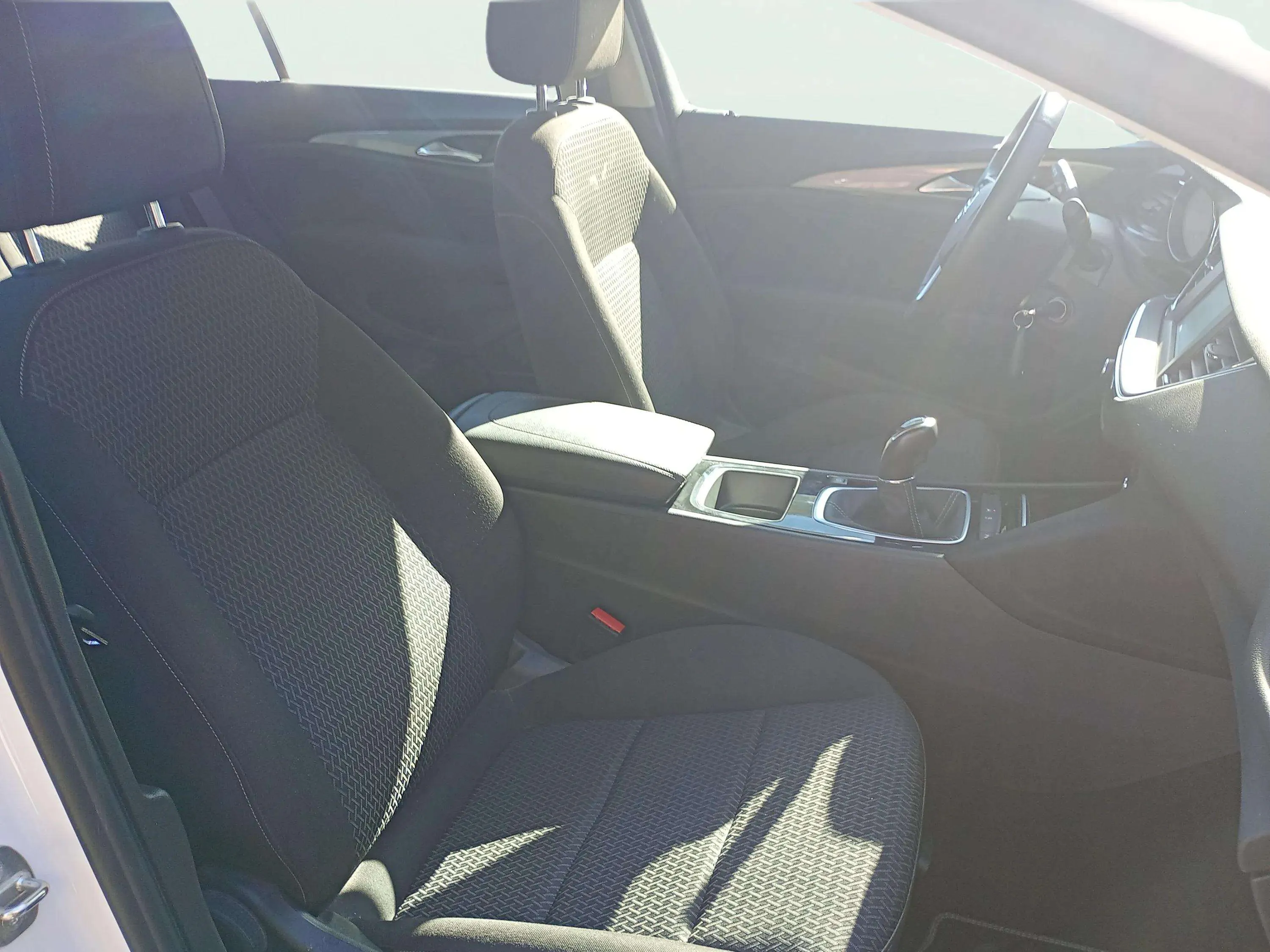 Opel Insignia GS Business 1.5D DVH MT6 - foto 13