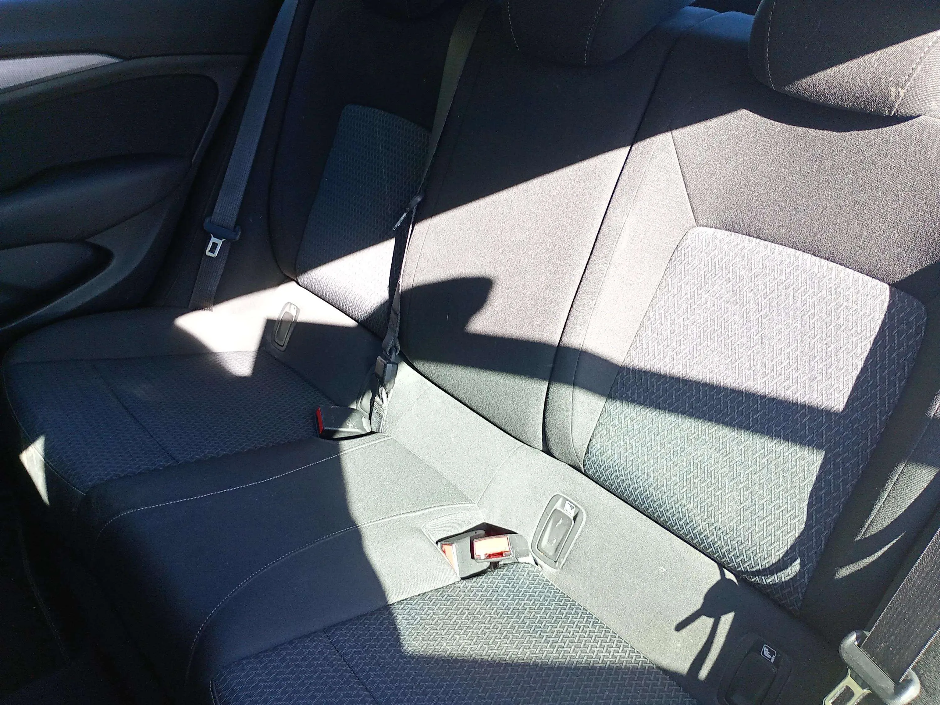Opel Insignia GS Business 1.5D DVH MT6 - foto 15