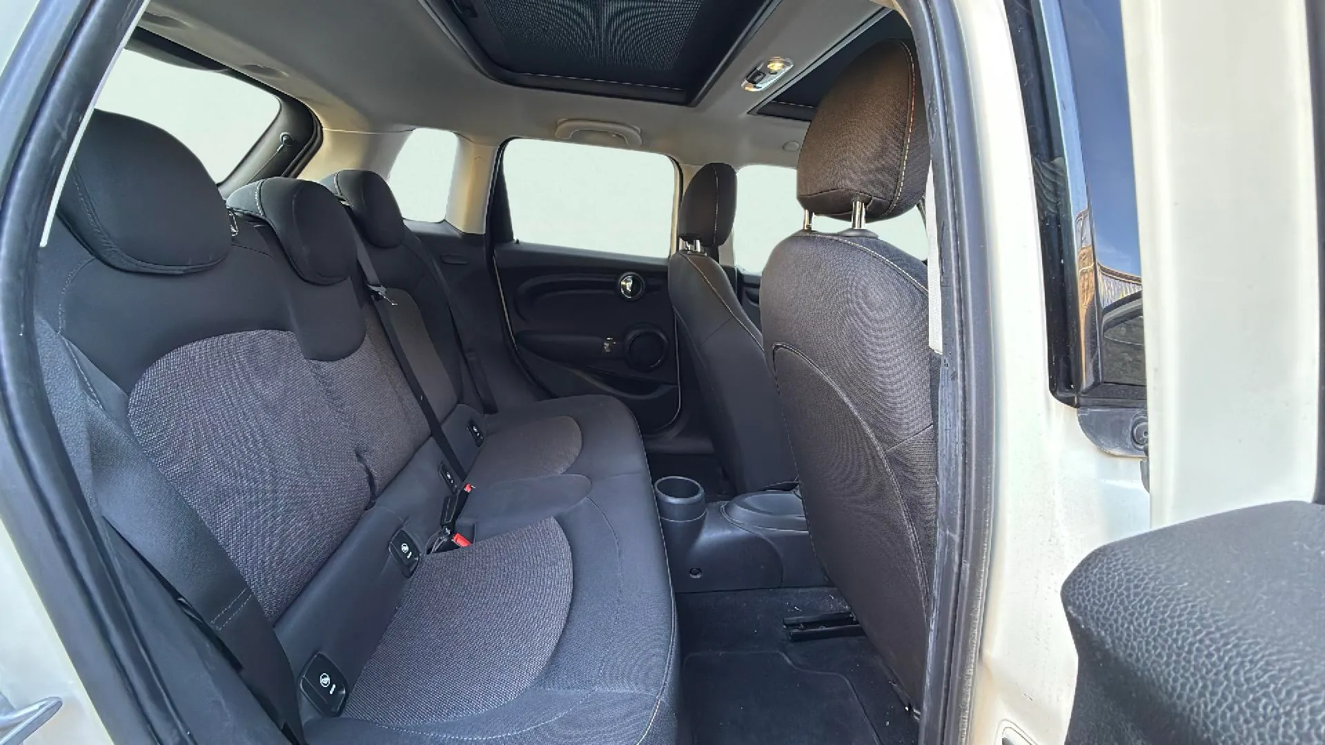 MINI Cooper One - foto 18