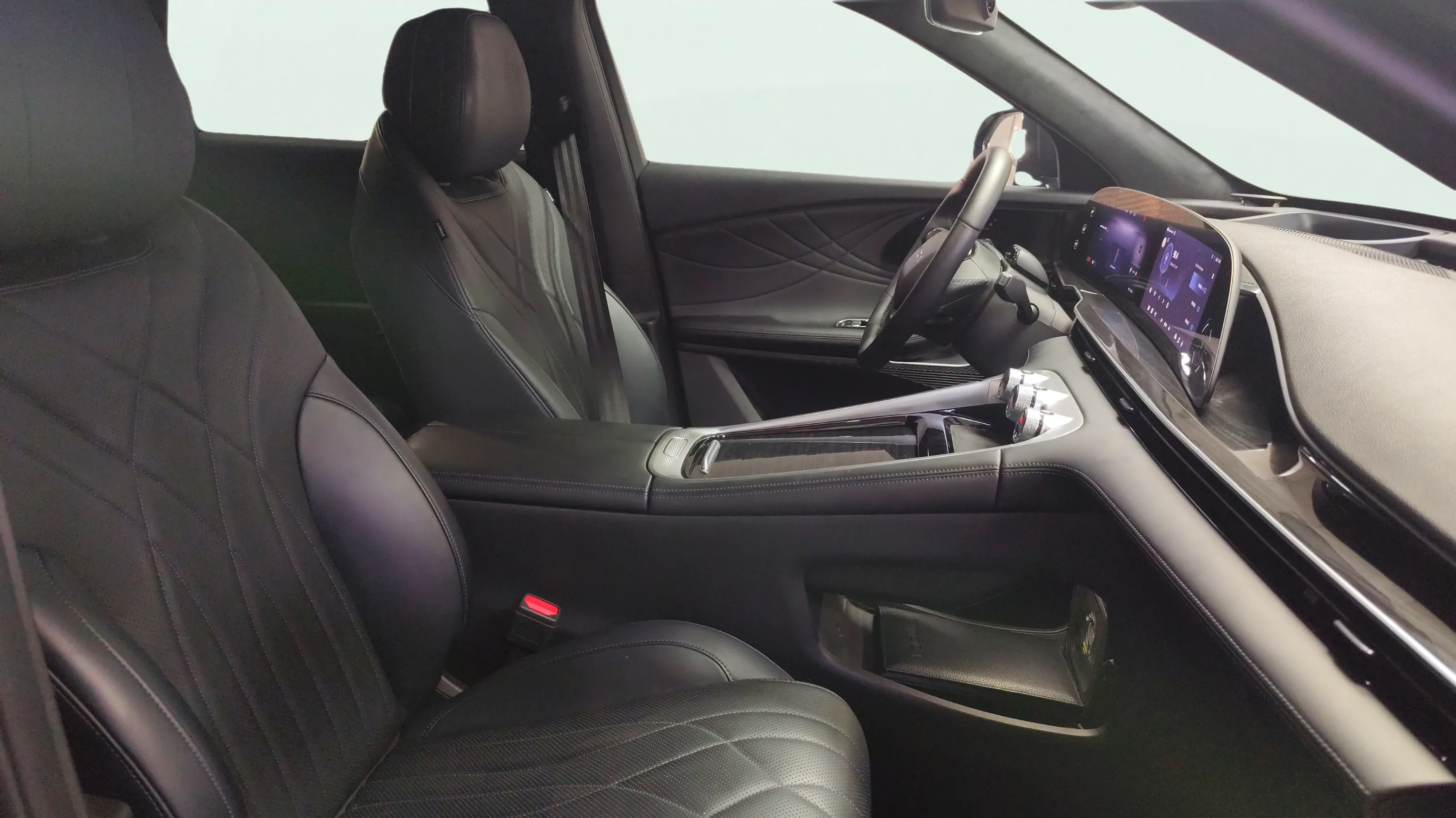 Omoda 9 SHS Premium 1.5 T-GDi AWD - foto 23