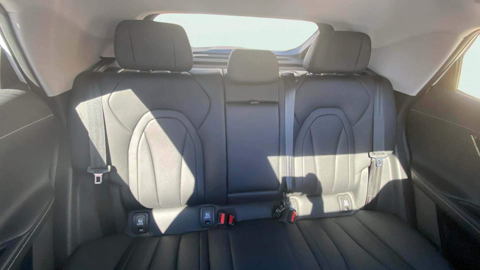 Omoda 5 Premium 1.6 T-GDi - foto 18