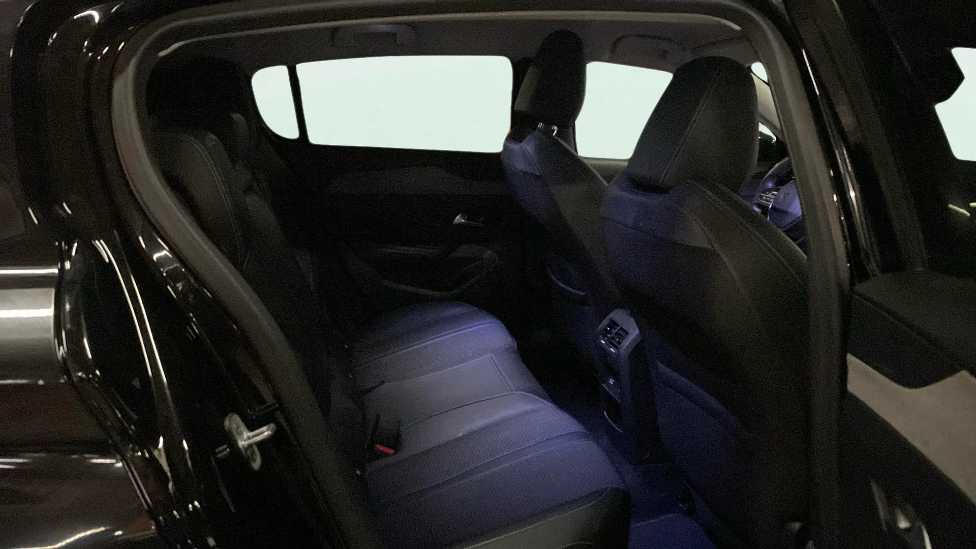 Peugeot 308 Active Pack PureTech 130 - foto 28