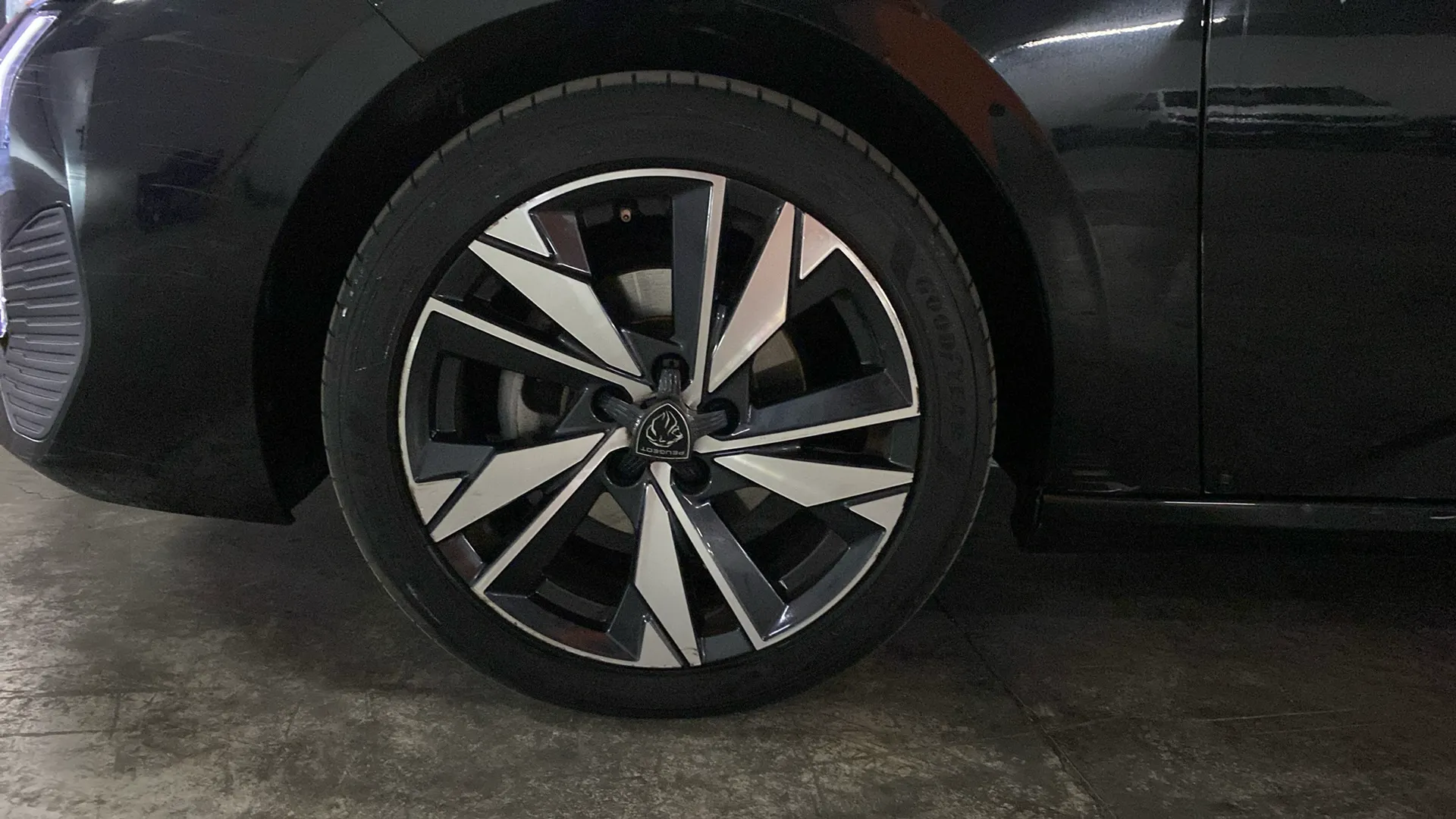 Peugeot 308 Active Pack PureTech 130 - foto 9
