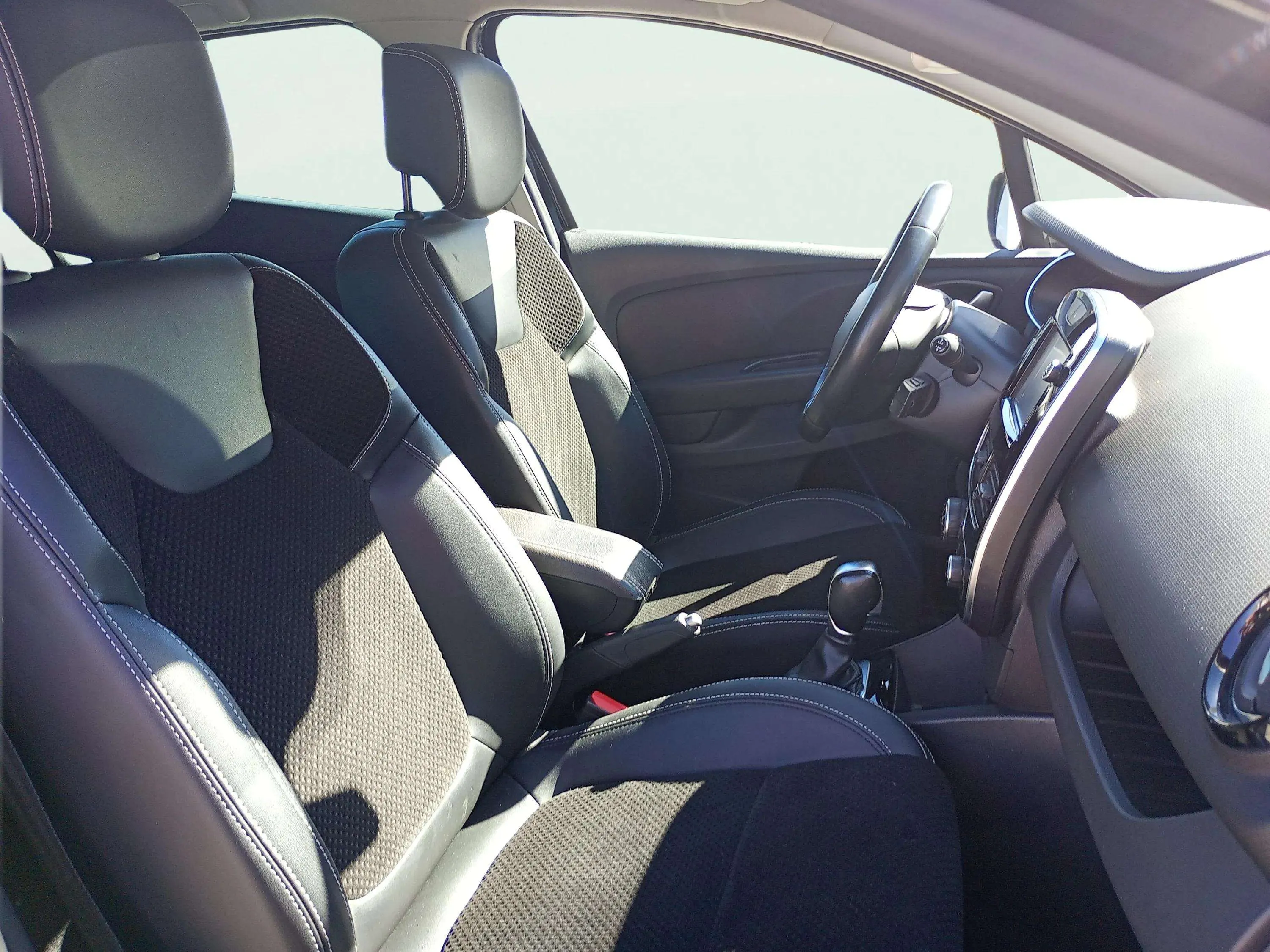 Renault Clio Zen Energy TCe EDC - foto 13