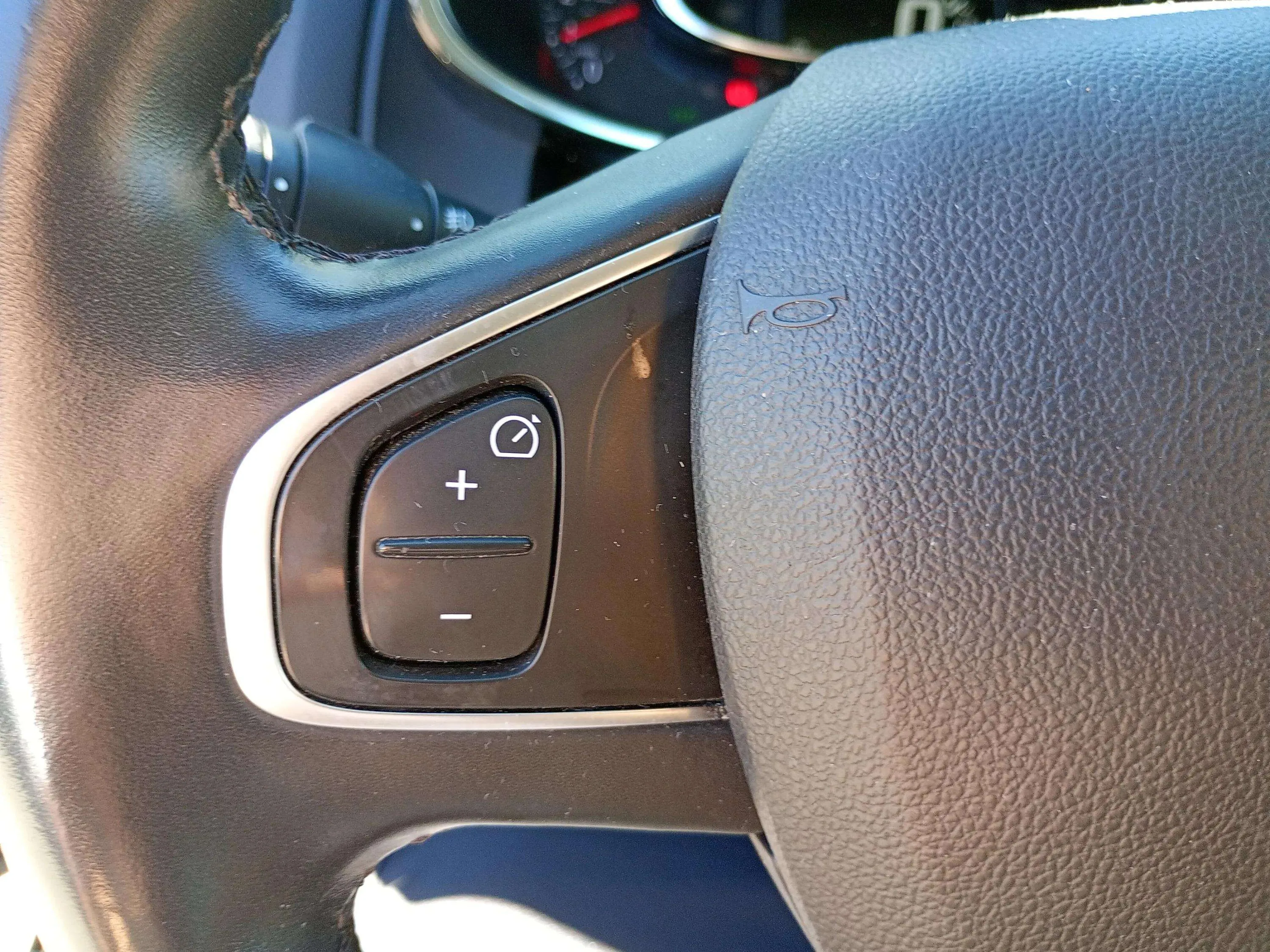 Renault Clio Zen Energy TCe EDC - foto 9