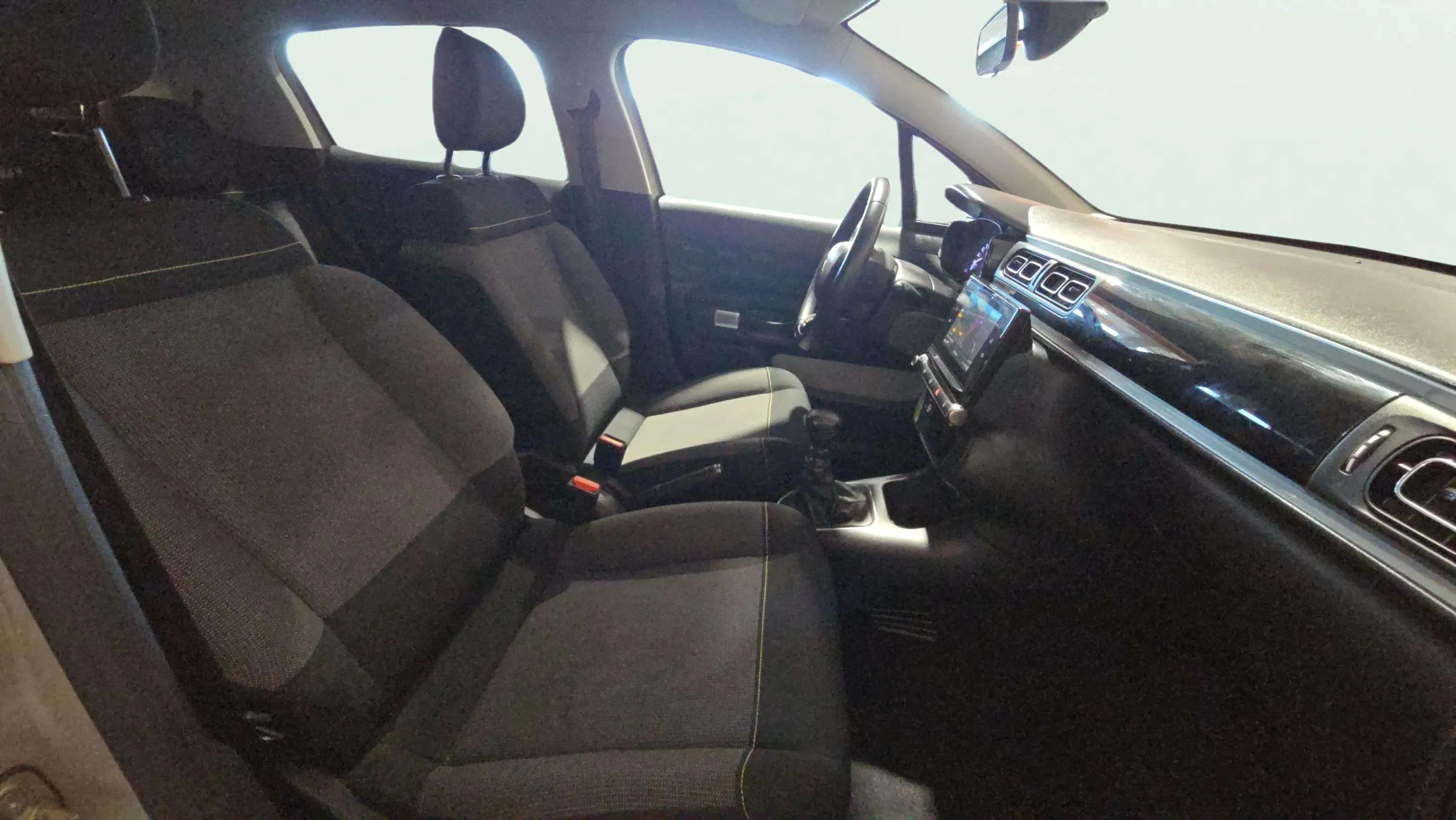 Citroën C3 BlueHDi C-Series - foto 15