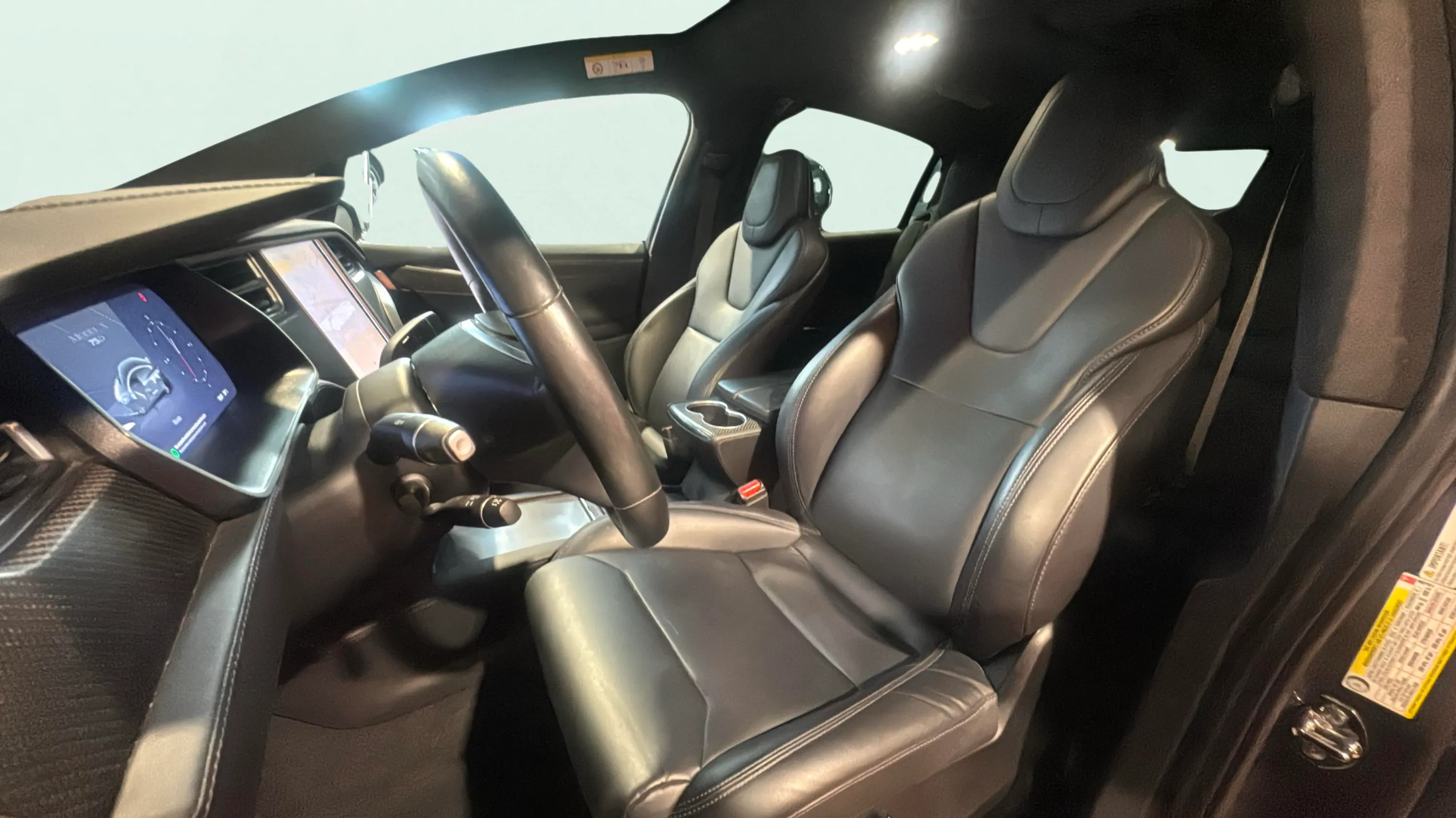 Tesla Model X 75d 4WD - foto 24