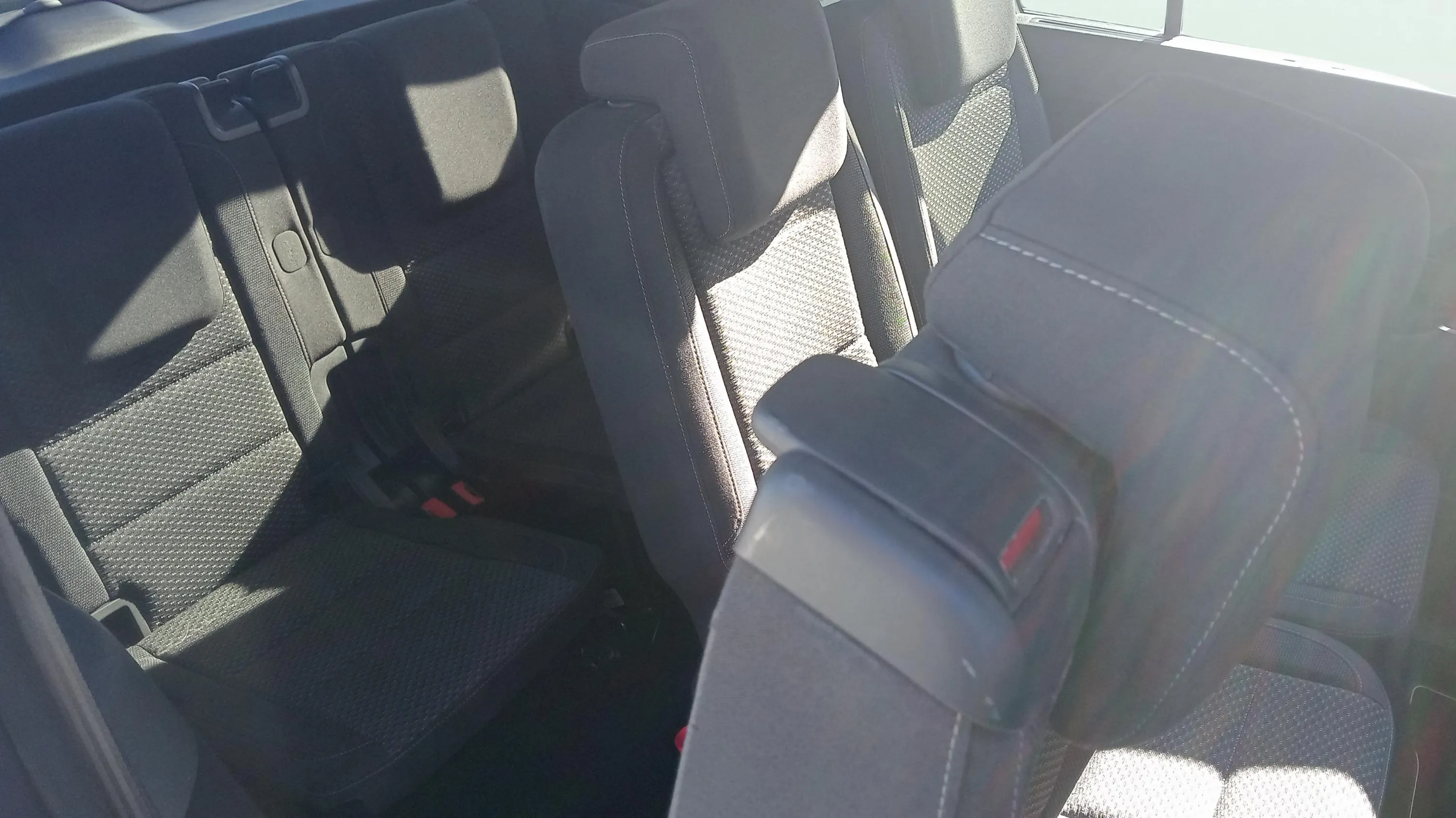 Volkswagen Touran Advance 2.0 TDI DSG - foto 24