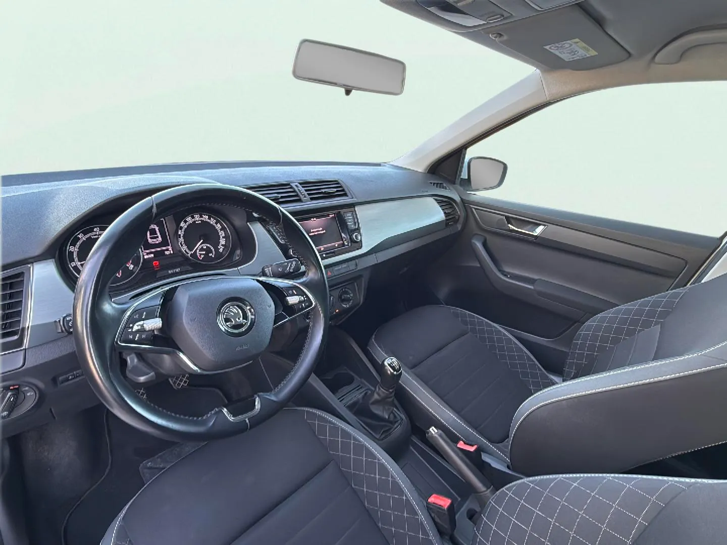 Škoda Fabia 1.0 TSI Ambition - foto 24