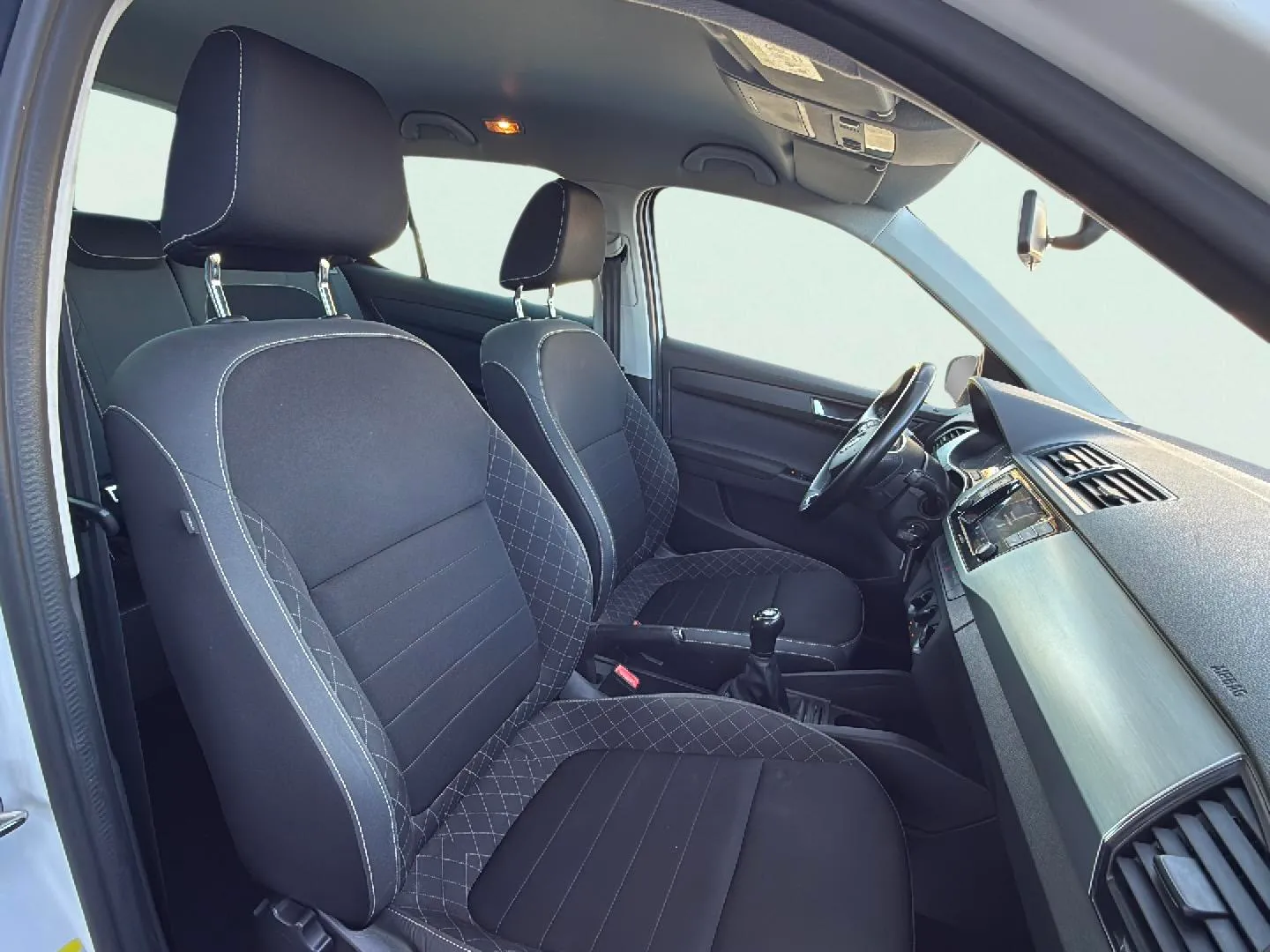 Škoda Fabia 1.0 TSI Ambition - foto 15