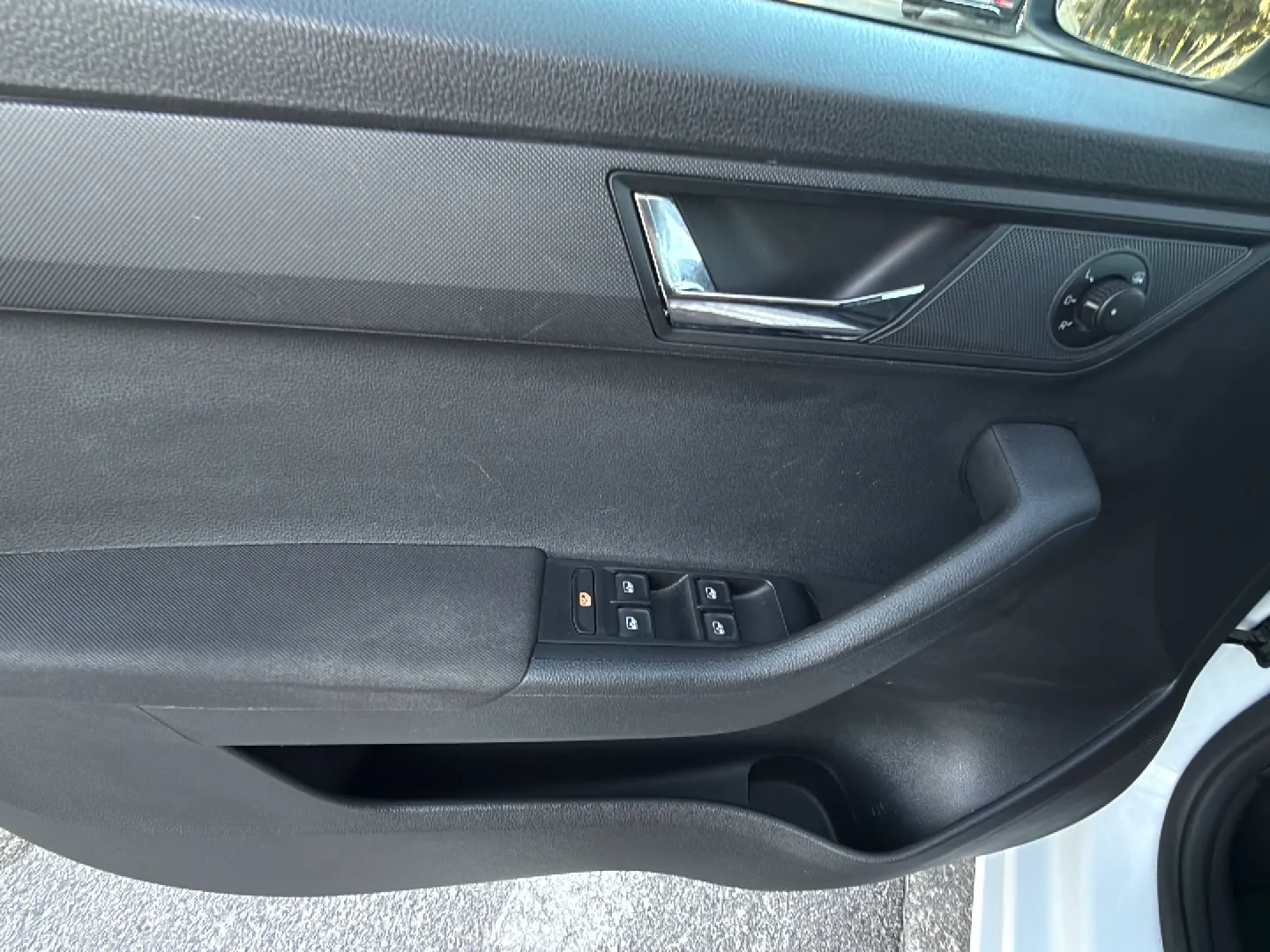 Škoda Fabia 1.0 TSI Ambition - foto 17
