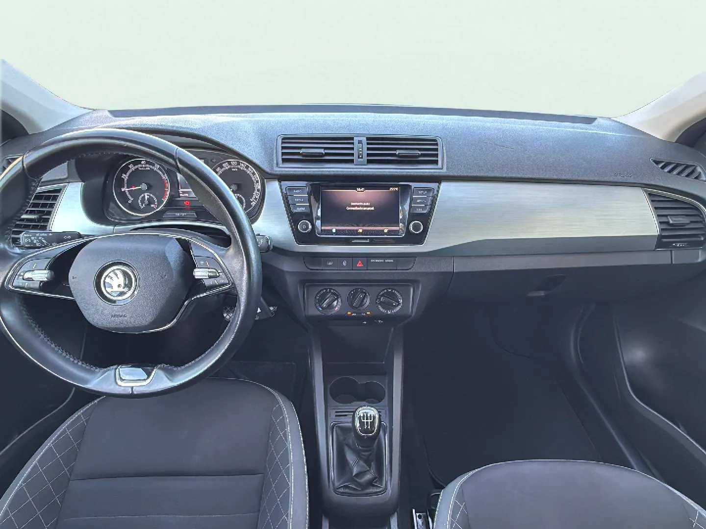 Škoda Fabia 1.0 TSI Ambition - foto 10