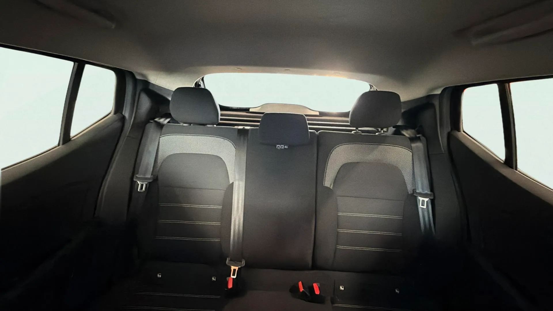 Dacia Sandero Essential SCe 65 - foto 12