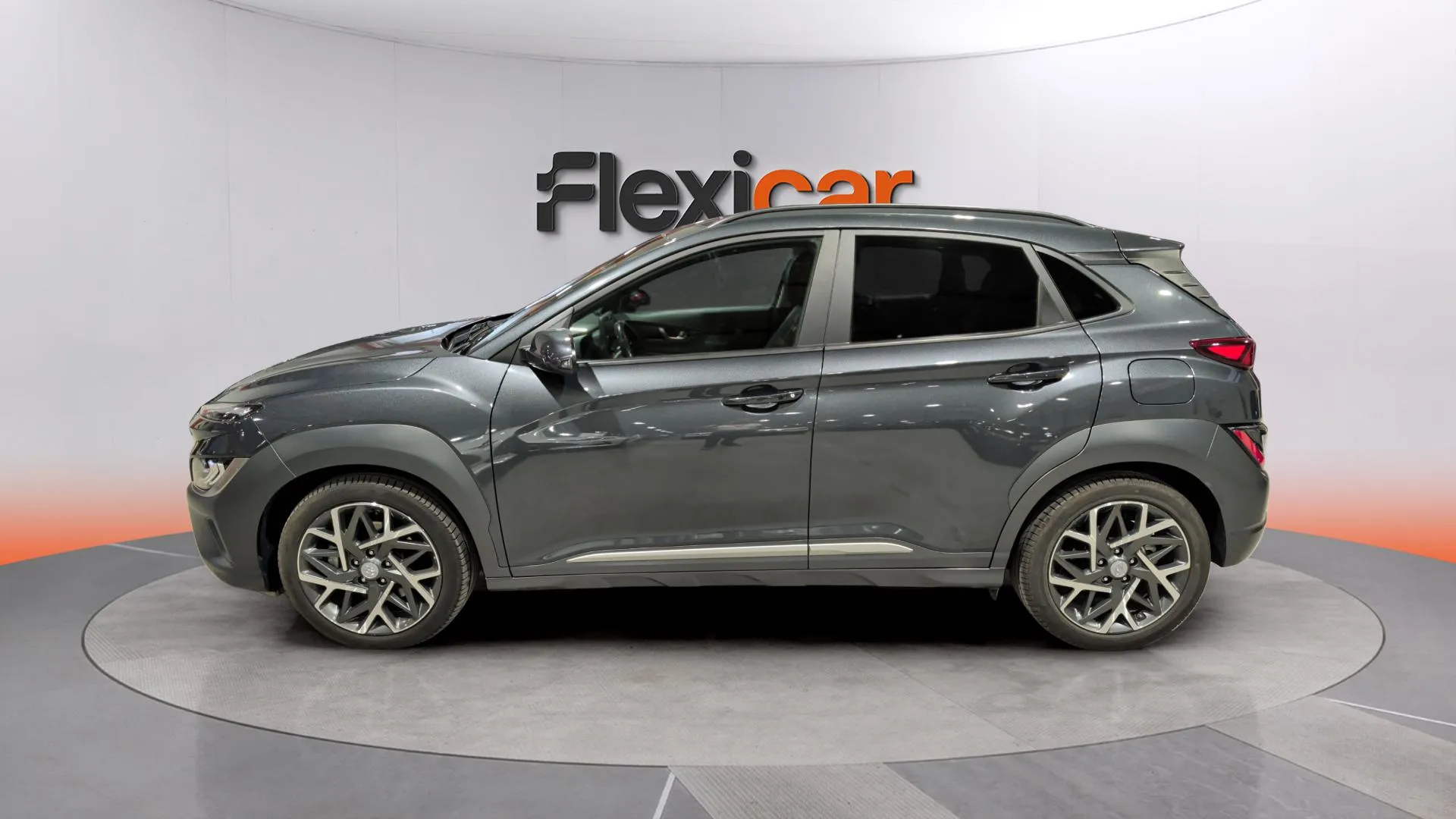 Hyundai Kona 1.6 GDI HEV Style Sky DCT - foto 4