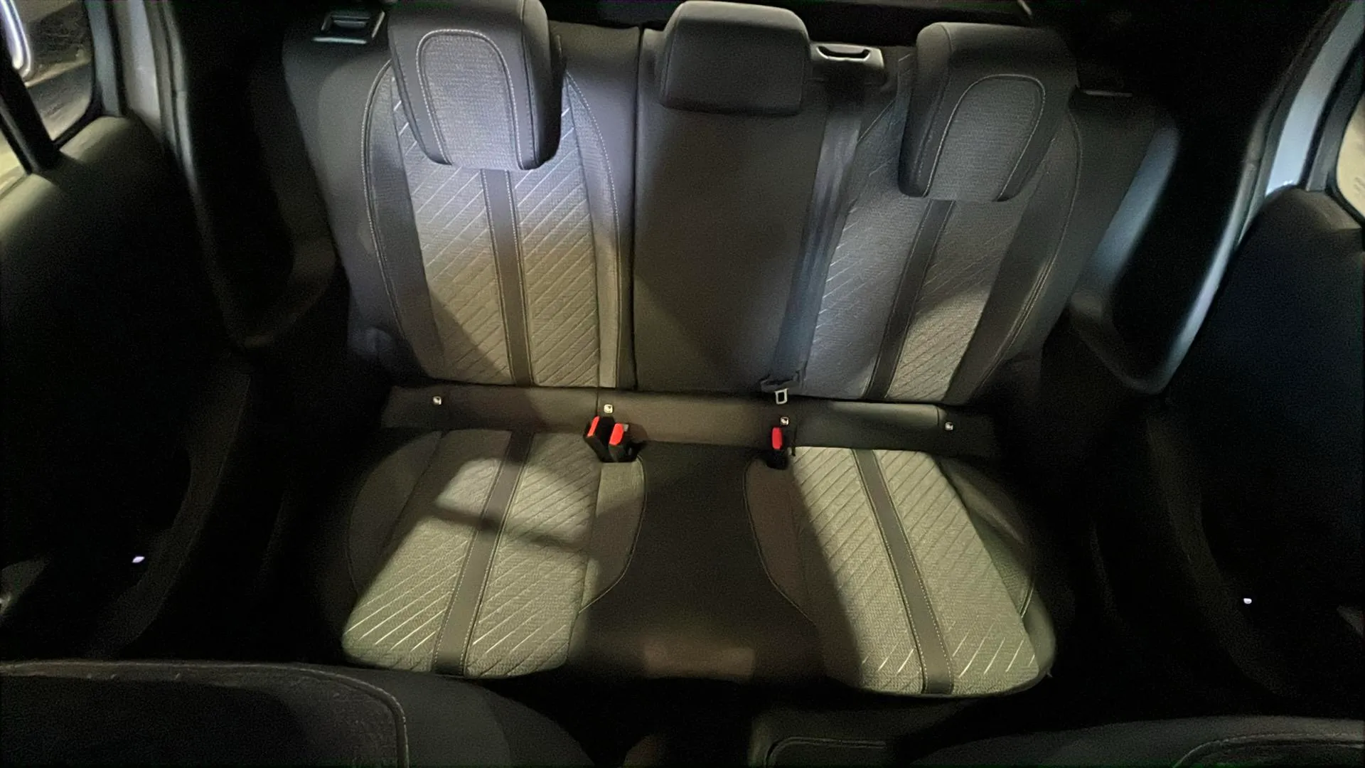 Peugeot 208 Allure Gasolina 100 - foto 14