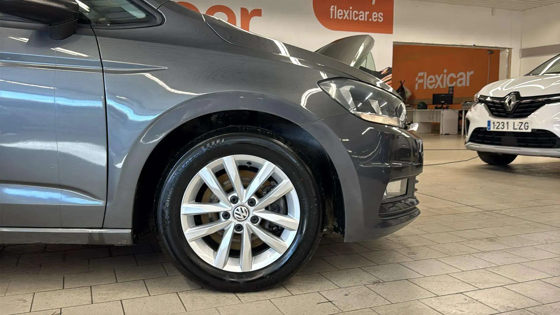 Volkswagen Touran Advance 1.6 TDI SCR BMT DSG - foto 9