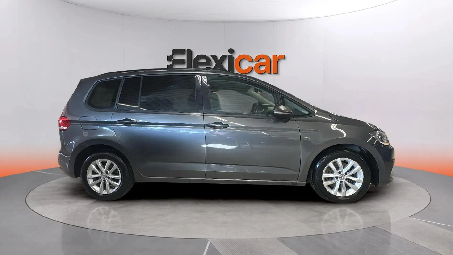 Volkswagen Touran Advance 1.6 TDI SCR BMT DSG - foto 8