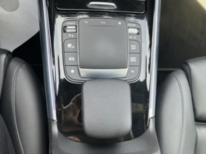 Mercedes-Benz GLA 2020 todoterreno 200 - foto 25