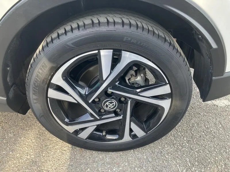 Toyota C-HR 2.0 180H Advance - foto 30