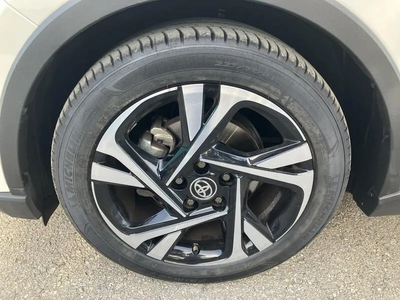 Toyota C-HR 2.0 180H Advance - foto 29