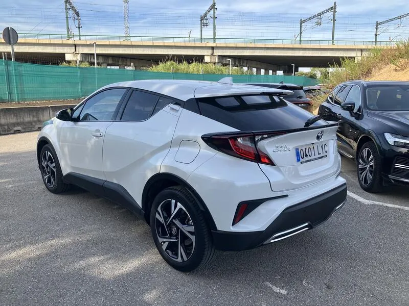 Toyota C-HR 2.0 180H Advance - foto 4