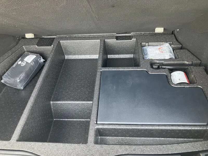 Toyota C-HR 2.0 180H Advance - foto 34