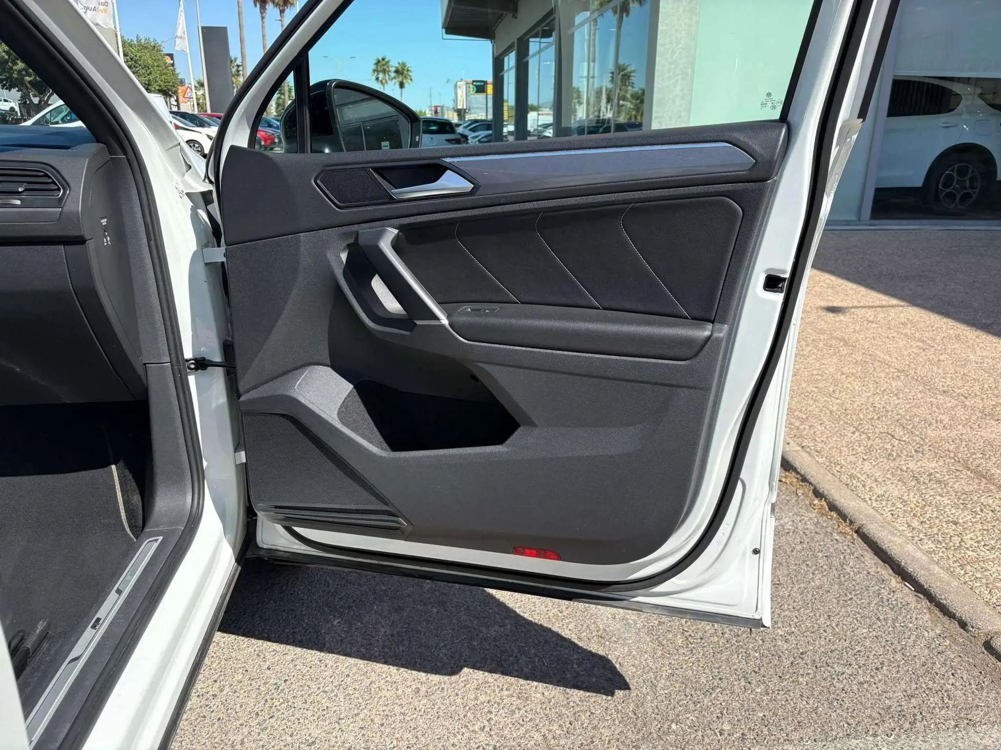 Volkswagen Tiguan Sport 2.0 TDI 4Motion DSG - foto 22