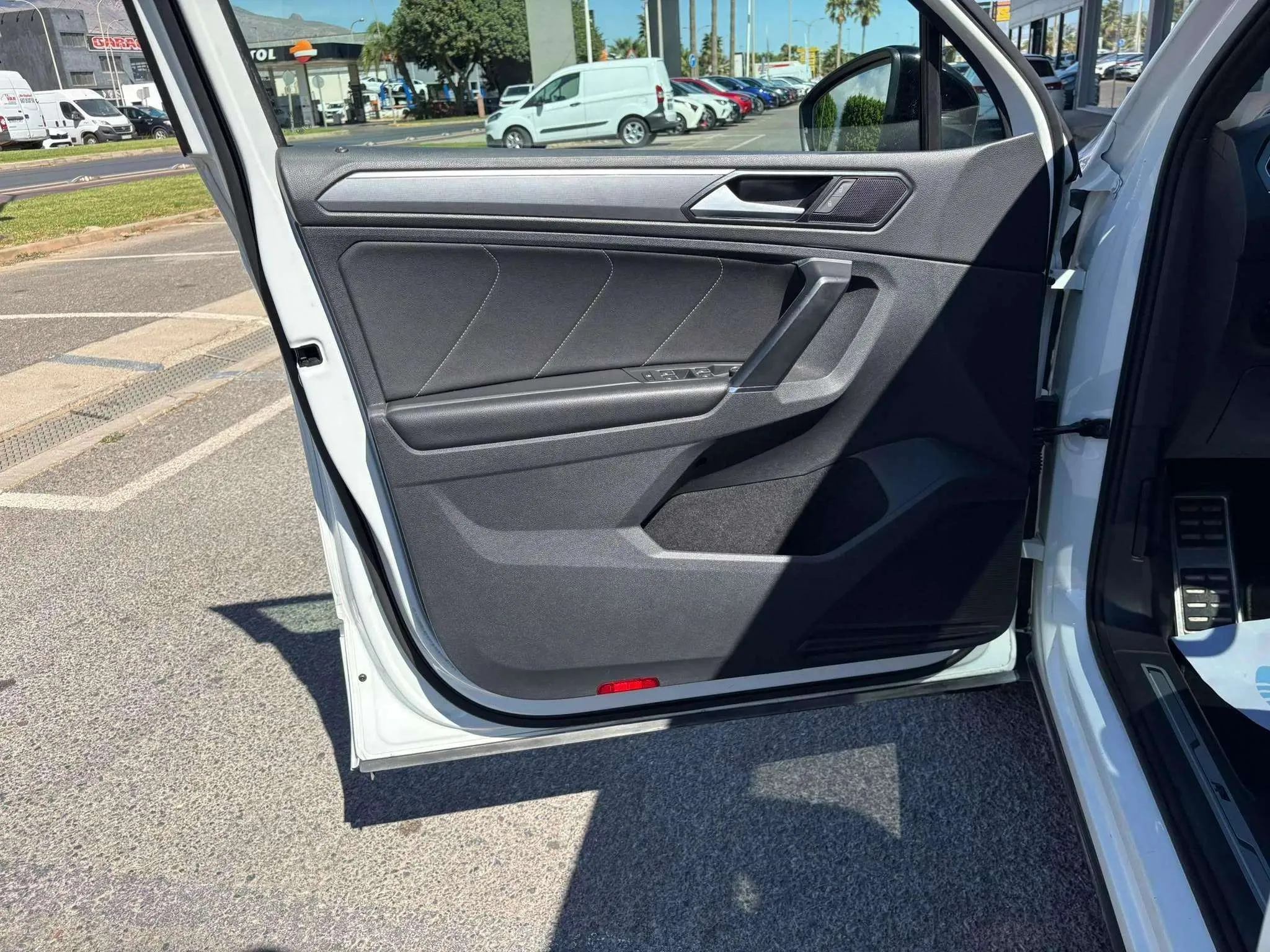 Volkswagen Tiguan Sport 2.0 TDI 4Motion DSG - foto 20