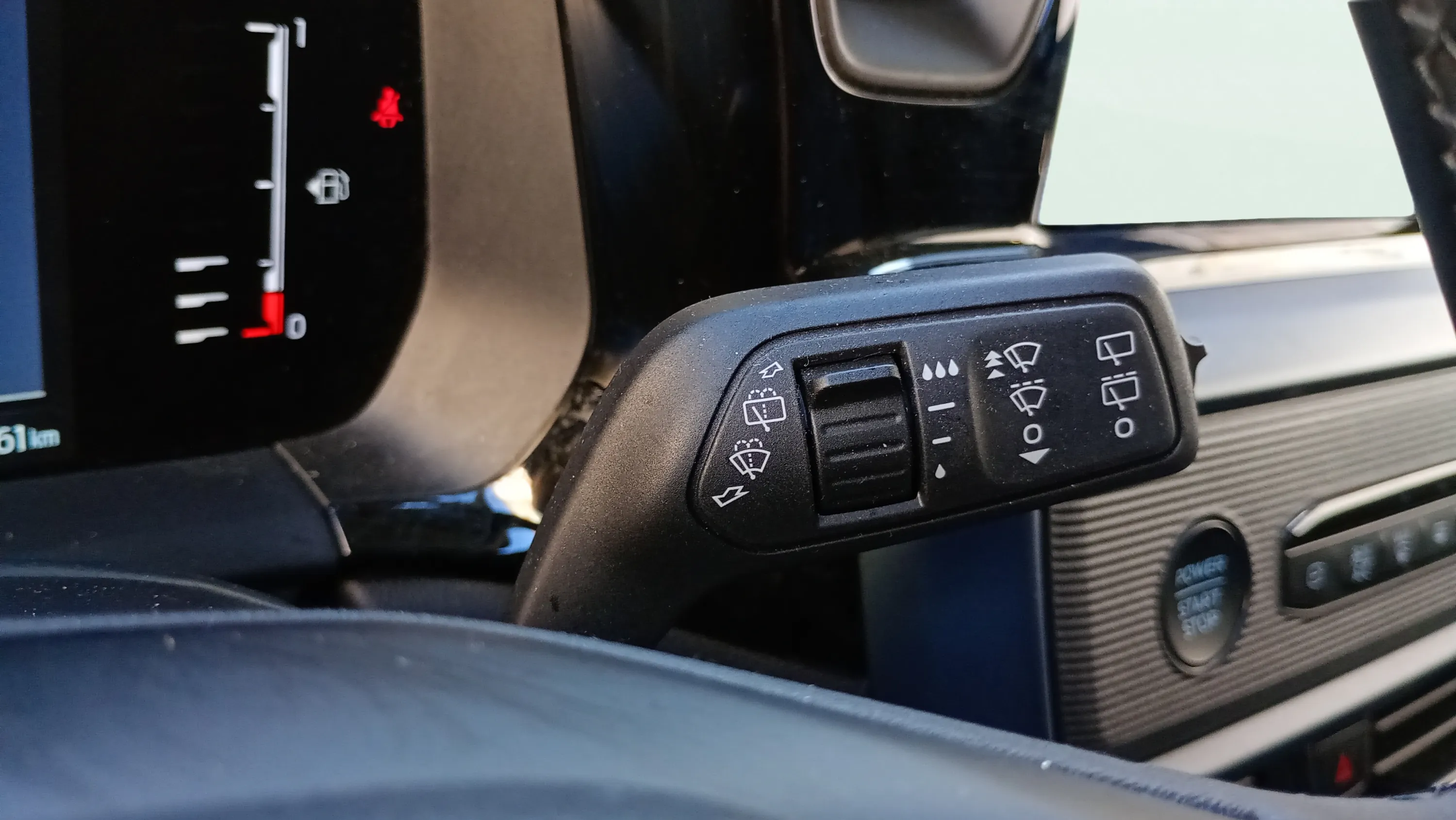 Ford Tourneo Courier 1.0 EcoBoost Active - foto 20