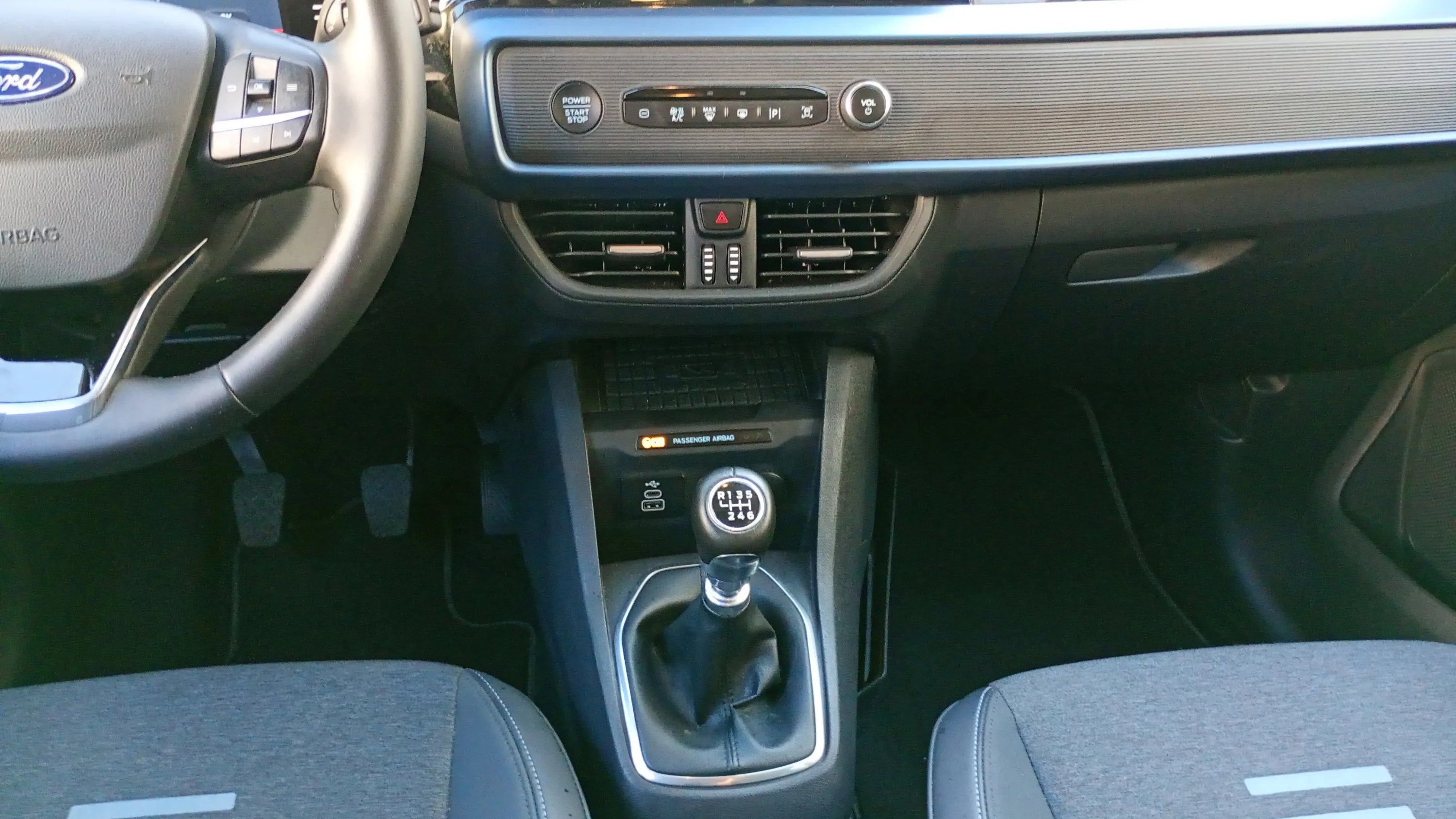 Ford Tourneo Courier 1.0 EcoBoost Active - foto 8