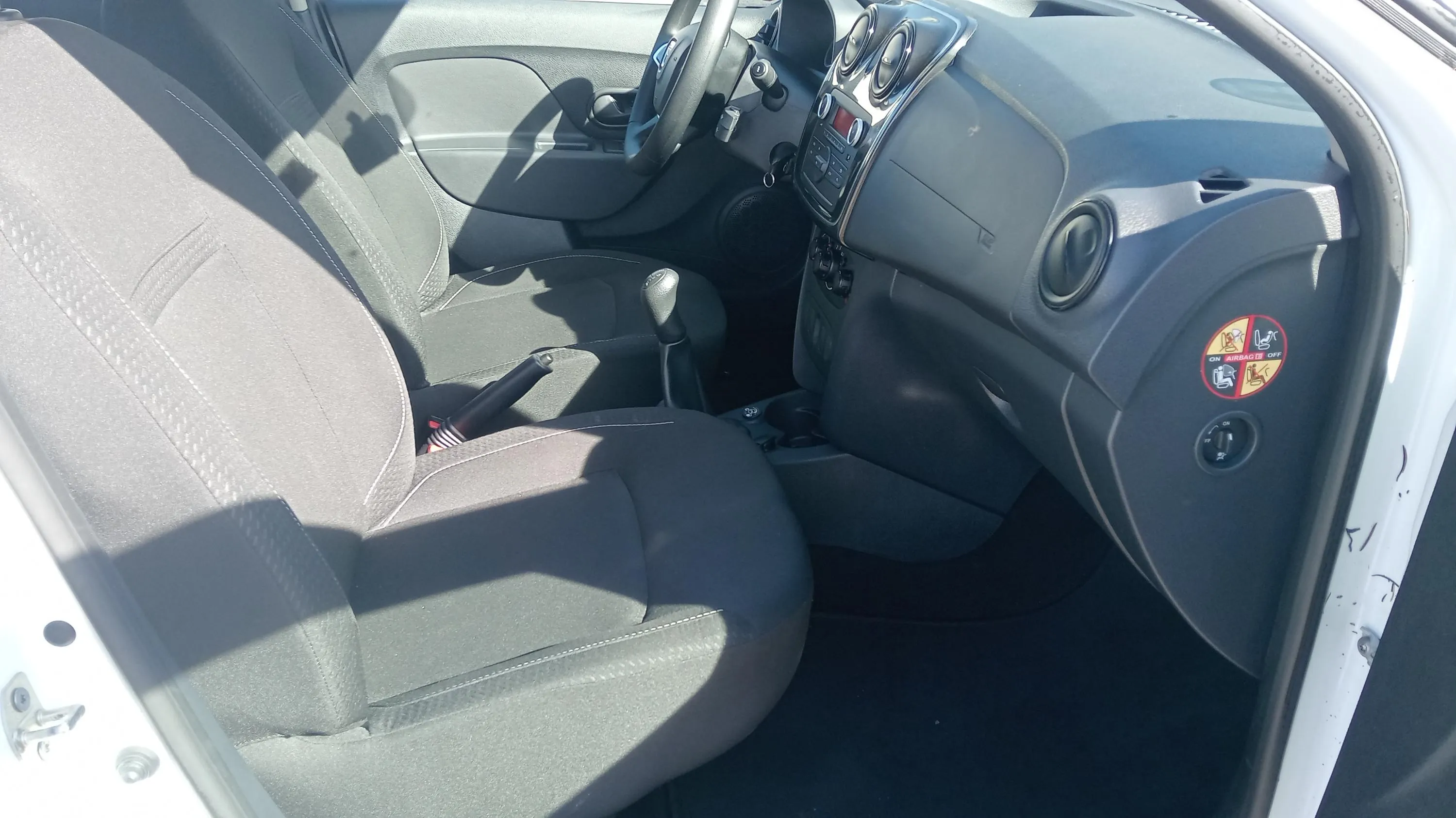 Dacia Sandero Comfort TCe 1.0 - foto 17