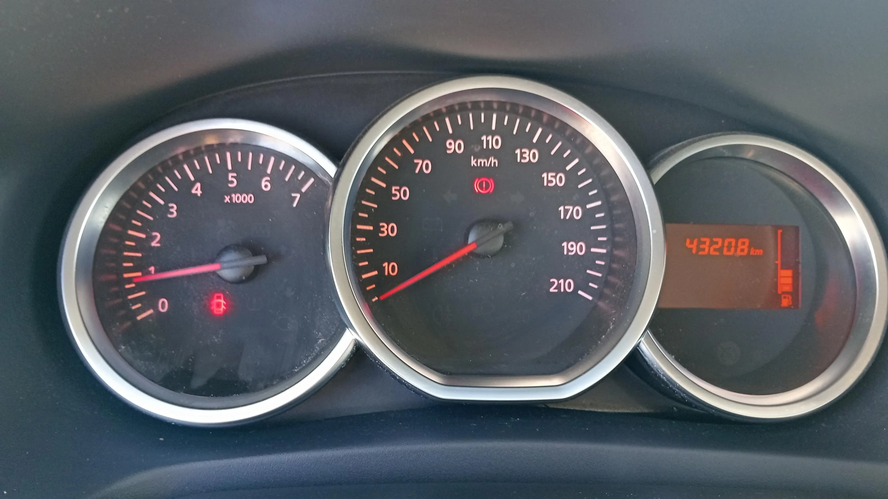 Dacia Sandero Comfort TCe 1.0 - foto 16