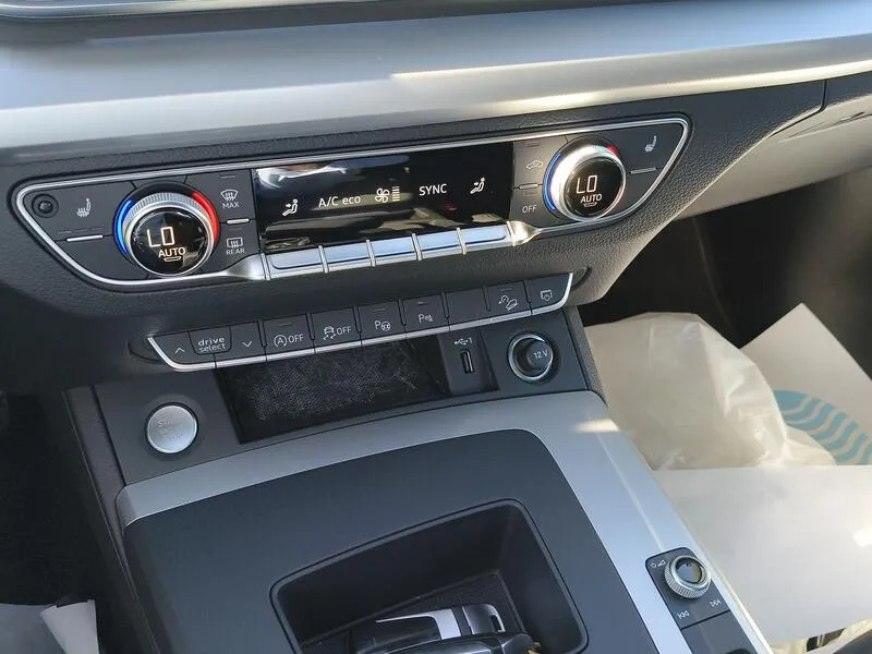 Audi Q5 S line 40 TDI quattro-ultra - foto 12
