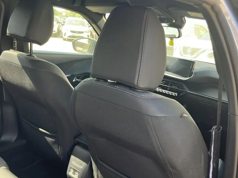 Peugeot 2008 Allure 1.2 PureTech - foto 32
