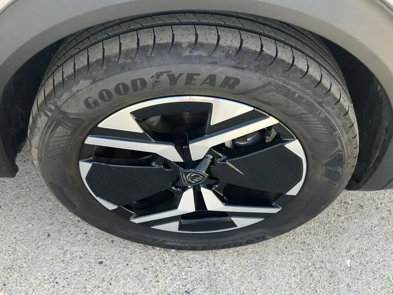 Peugeot 2008 Allure 1.2 PureTech - foto 26
