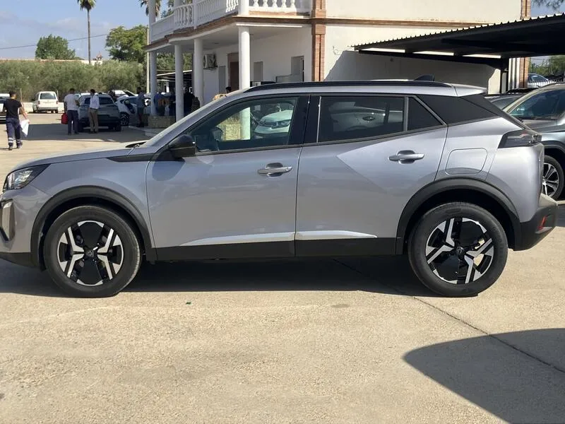 Peugeot 2008 Allure 1.2 PureTech - foto 3