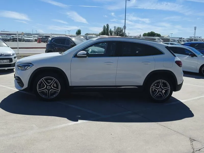 Mercedes-Benz GLA 250e - foto 3