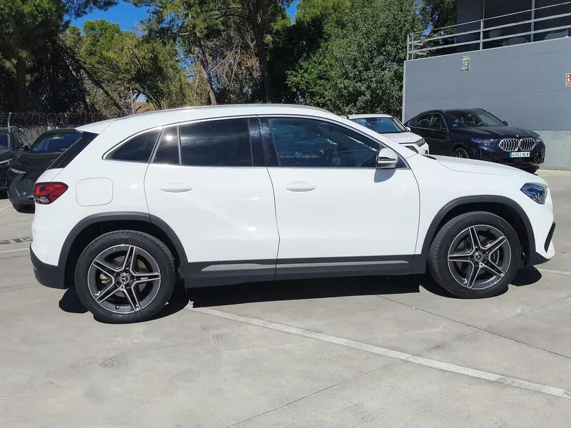 Mercedes-Benz GLA 250e - foto 7