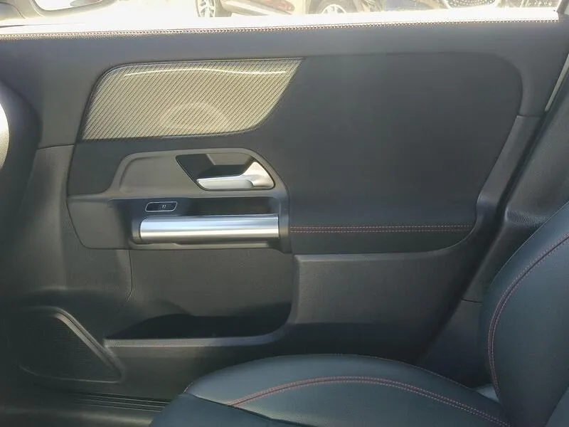 Mercedes-Benz GLA 250e - foto 20