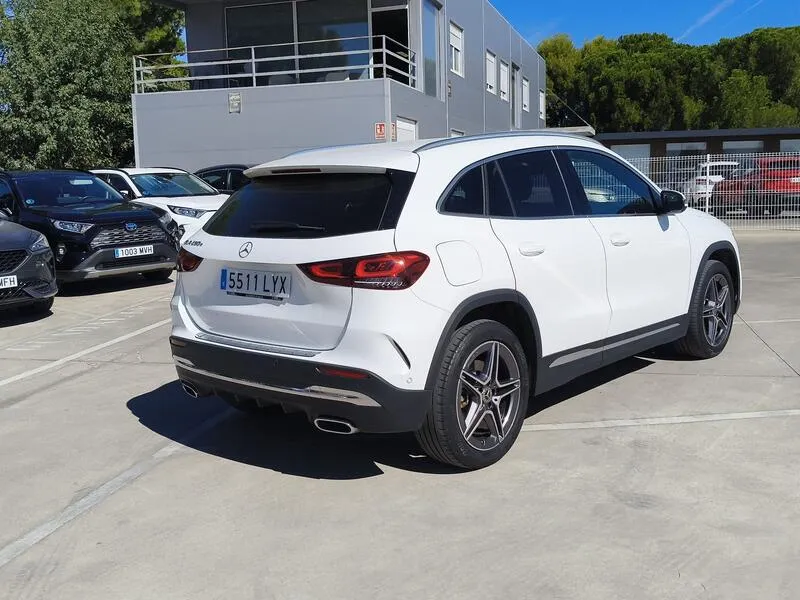 Mercedes-Benz GLA 250e - foto 6