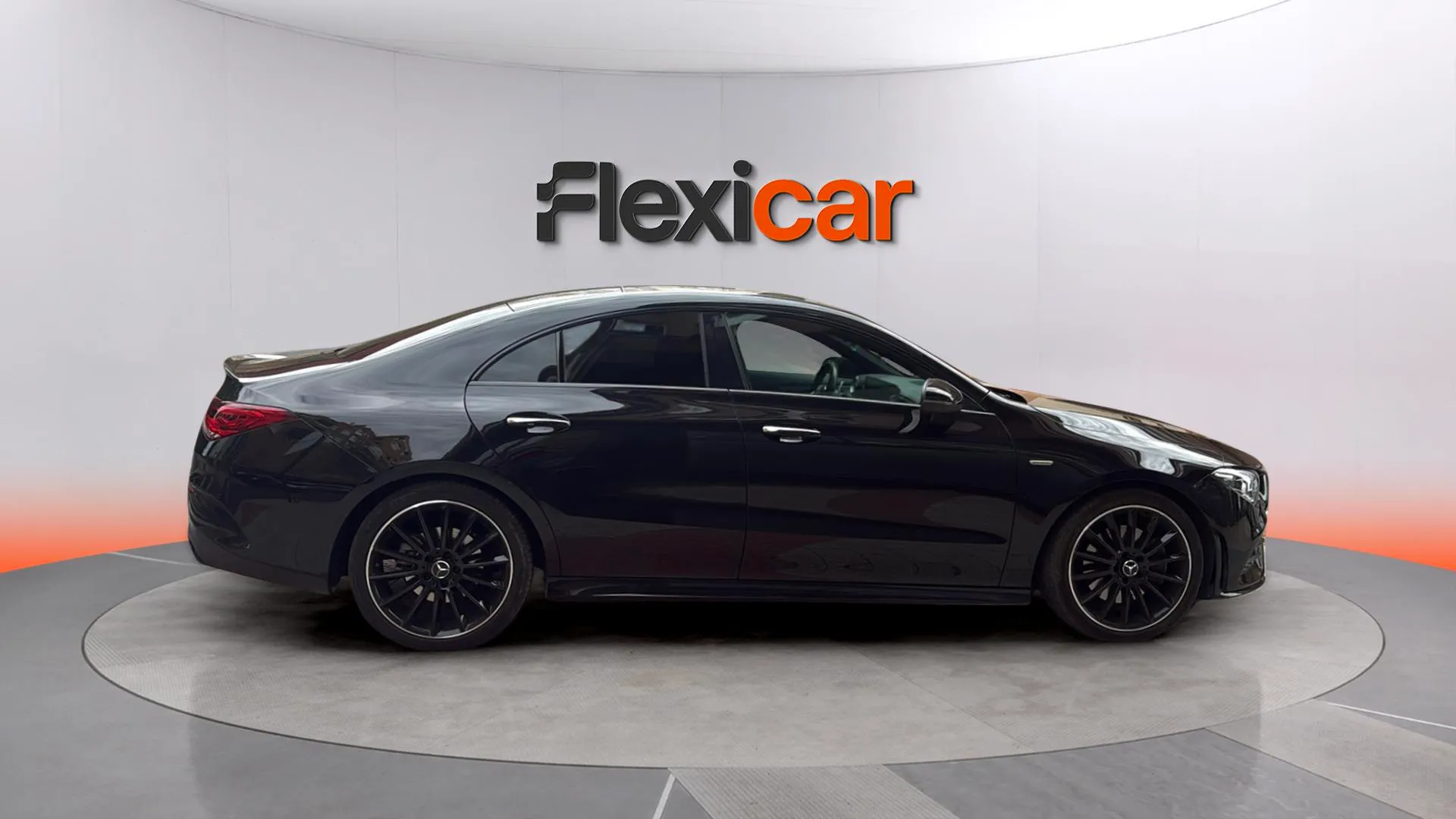 Mercedes-Benz CLA 200 D DCT - foto 8