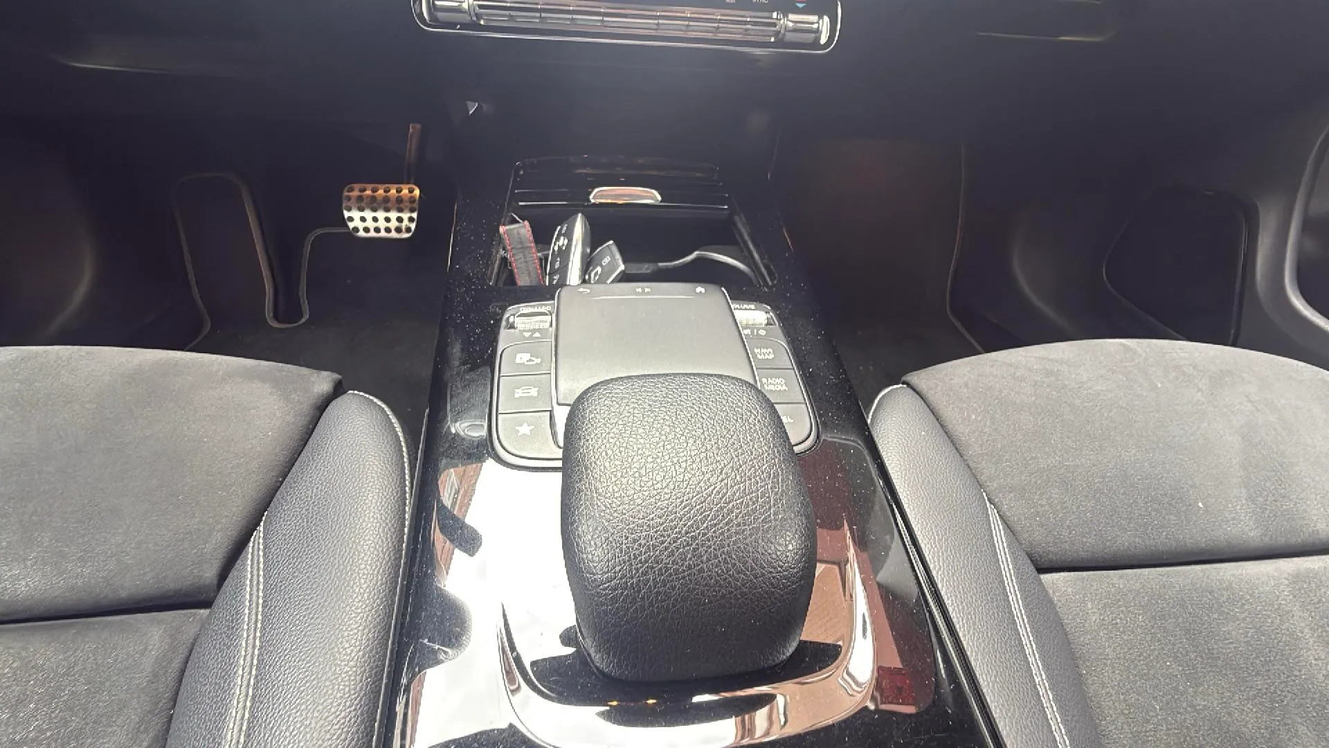 Mercedes-Benz CLA 200 D DCT - foto 13