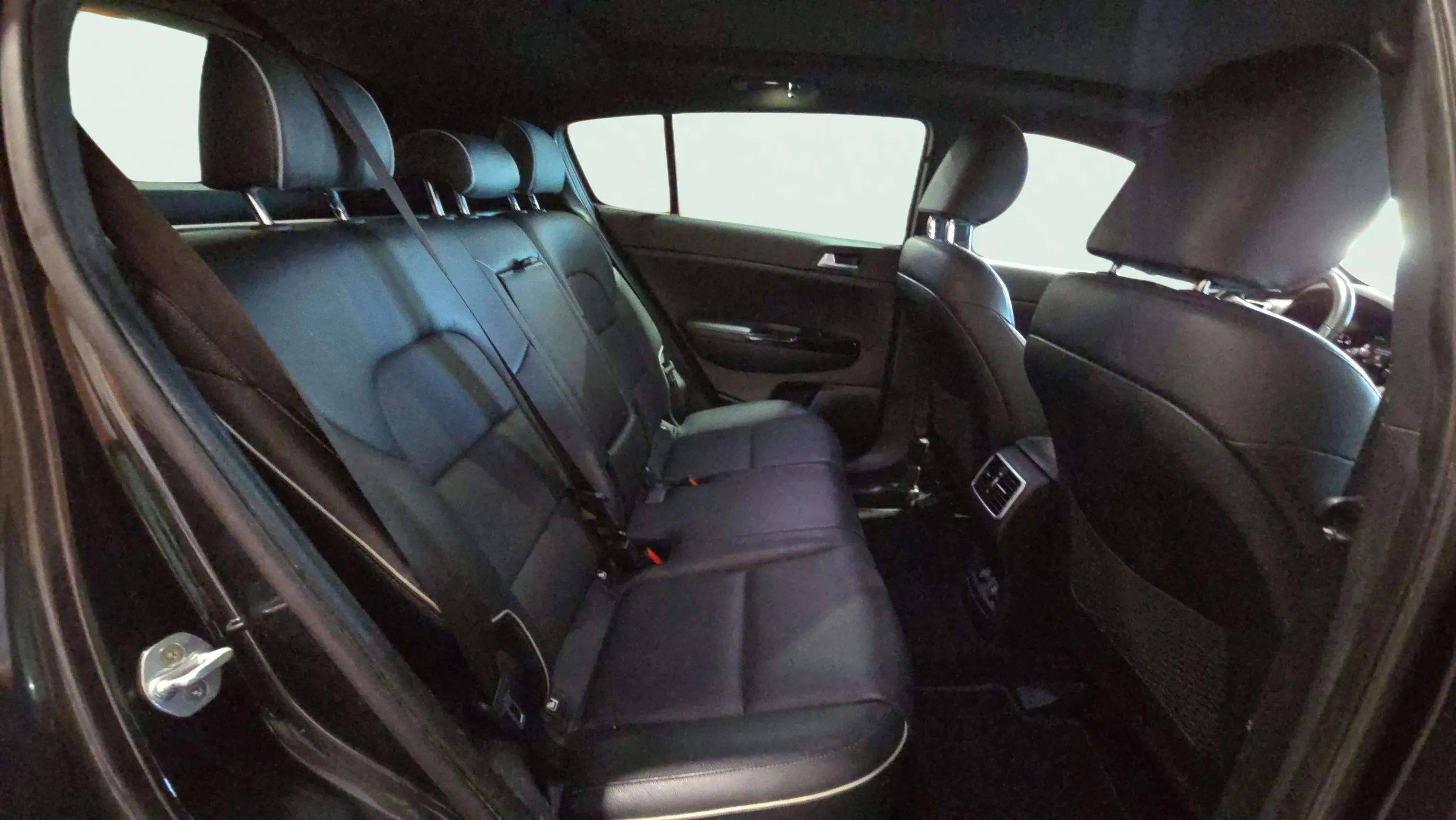Kia Sportage 2.0 CRDi VGT GT Line 4x2 - foto 16